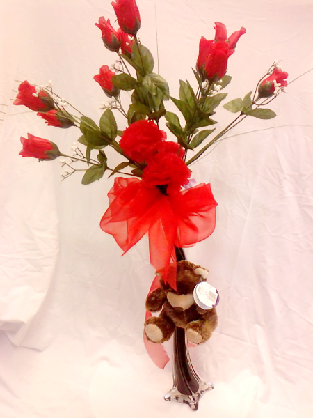 Teddy Vase with flowers